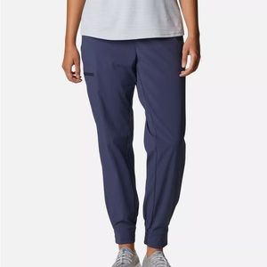 New Columbia Navy blue on the go jogger women size M